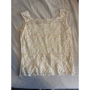 Chic Lace Women's Tank Top in Cream